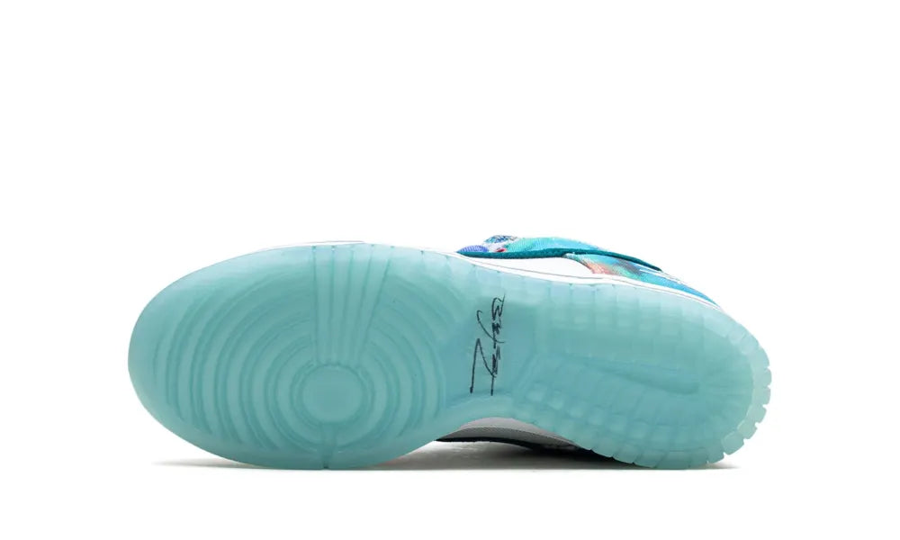 Nike SB Dunk Low Futura Laboratories Bleached Aqua
