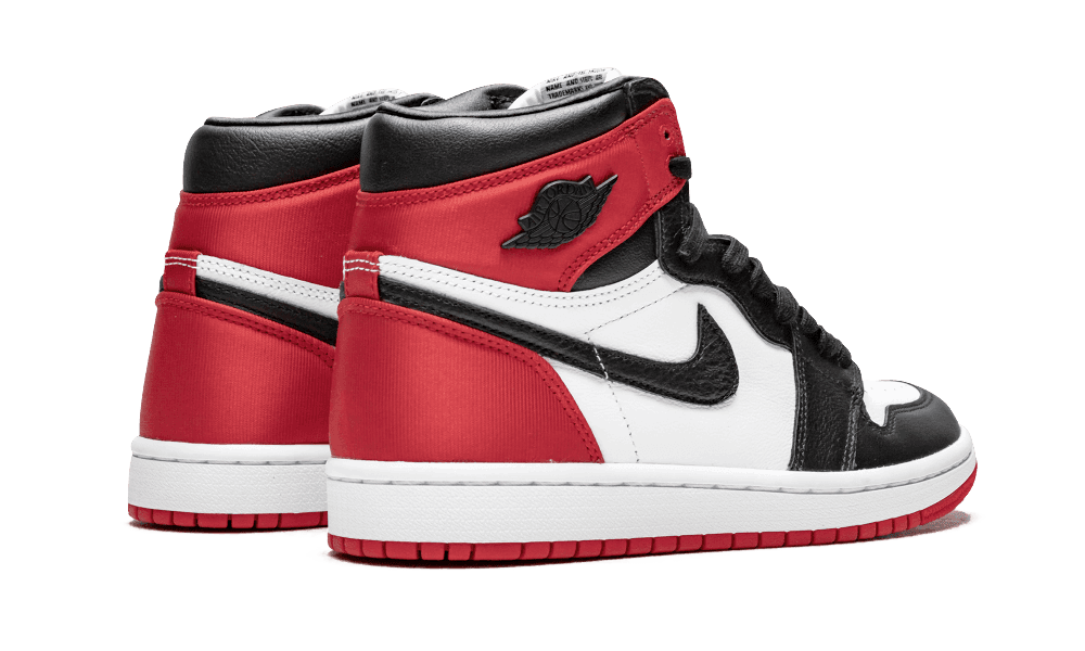 Jordan 1 Retro magas, szatén fekete lábujj (W)