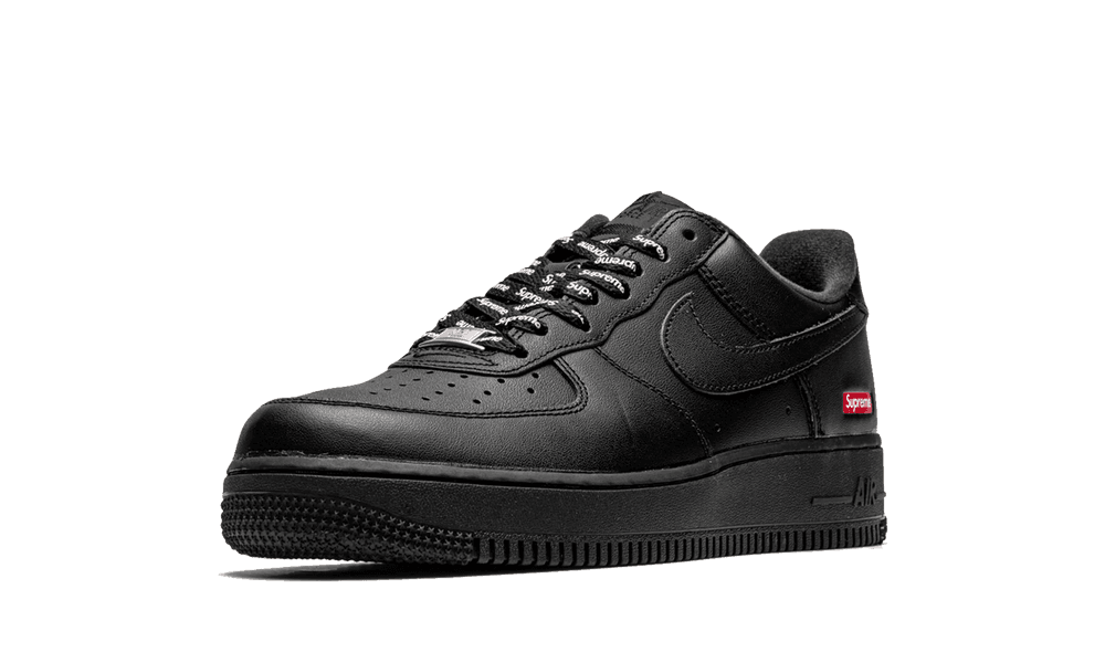 Nike Air Force 1 Low Supreme fekete