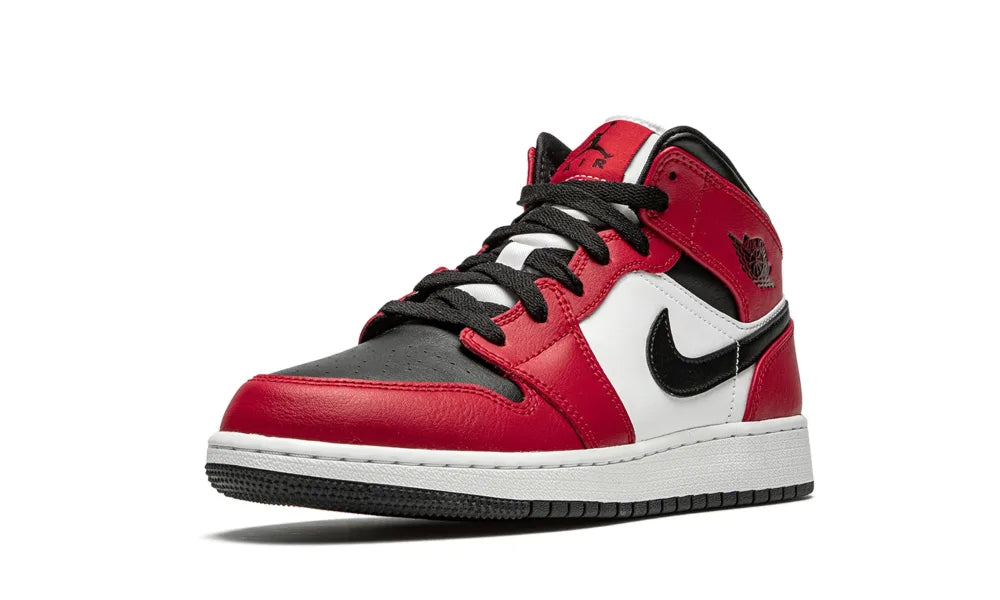 Jordan 1 Mid Chicago Black Toe (GS)