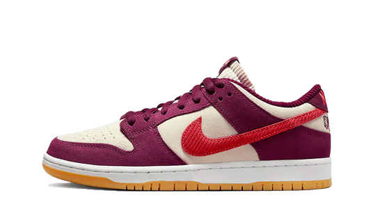 Nike SB Dunk Low Skate Like a Girl