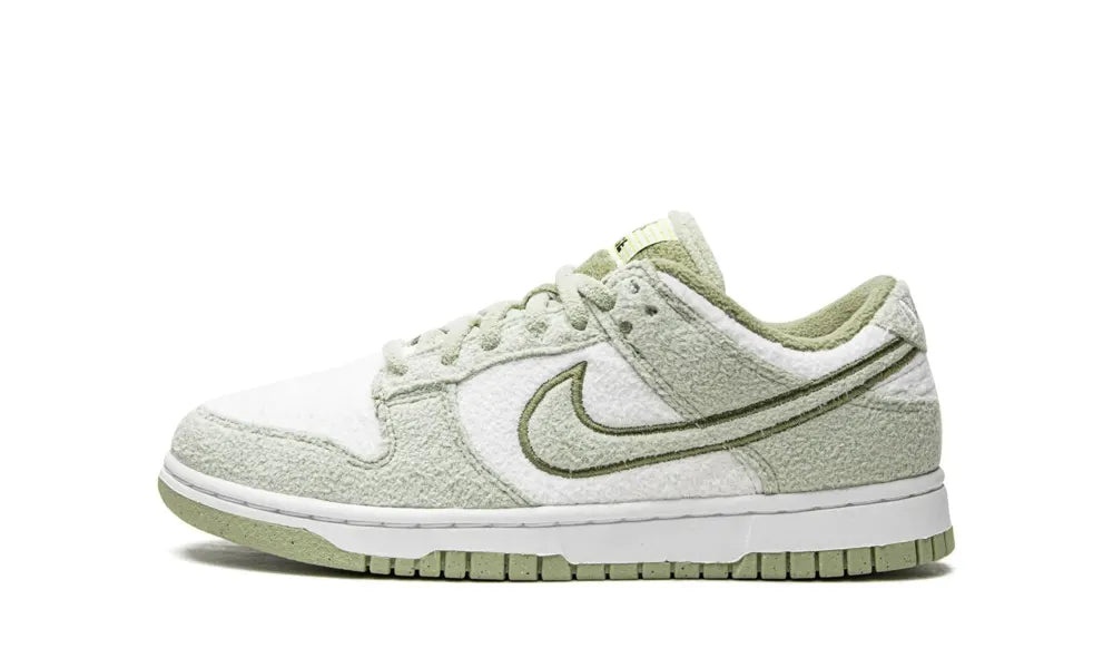 Nike Dunk Low SE Fleece Pack Honeydew (W)