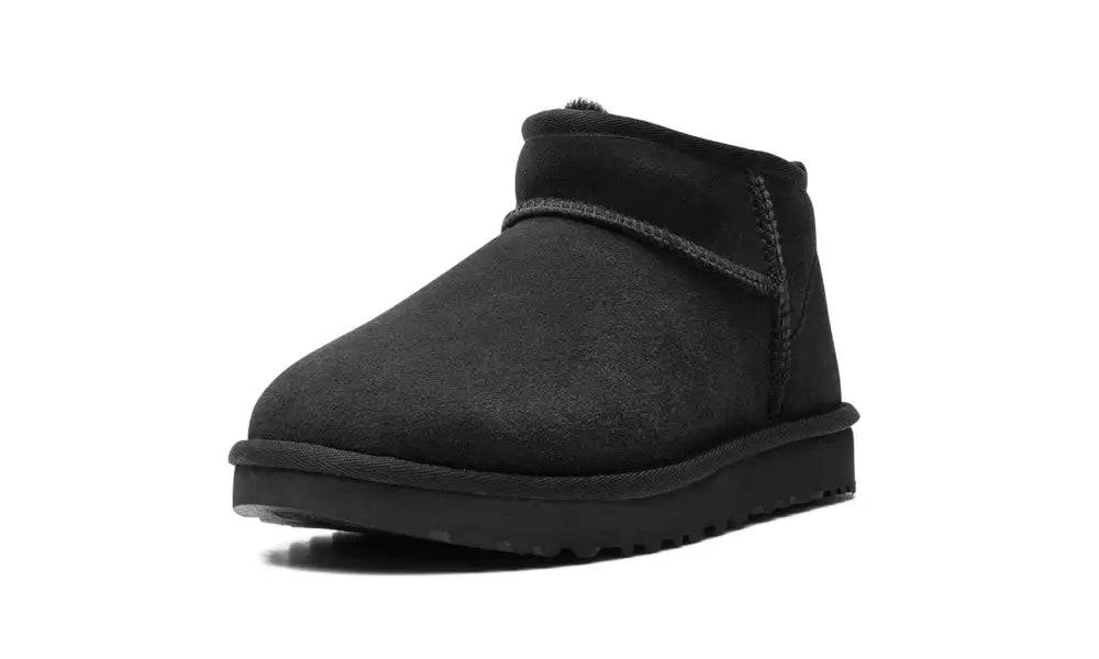 UGG Classic Ultra Mini Boot Black (W)