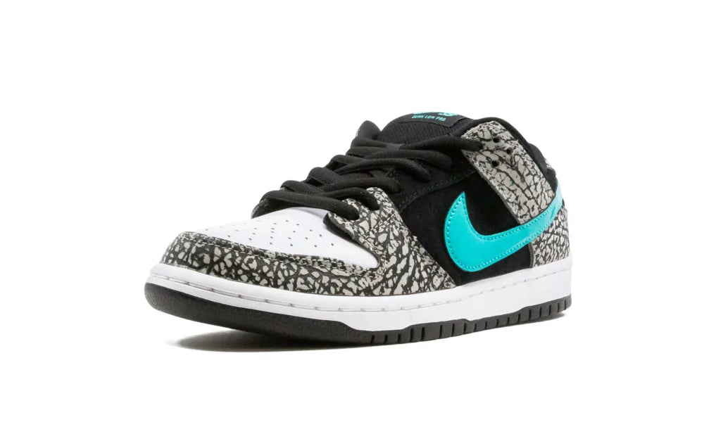 Nike SB Dunk Low atmos Elephant