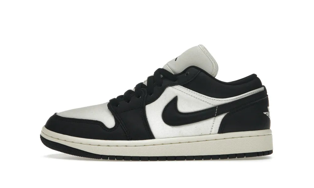 Jordan 1 Low SE Vintage Panda (W)