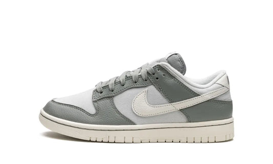 Nike Dunk Low Mica Green