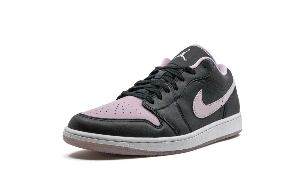 Jordan 1 Low SE Black Iced Lilac