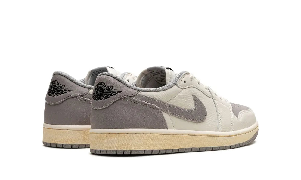 Jordan 1 Retro Low OG Atmosphere Grey