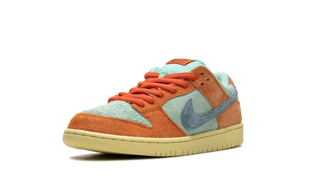 Nike SB Dunk Low Orange Emerald Rise