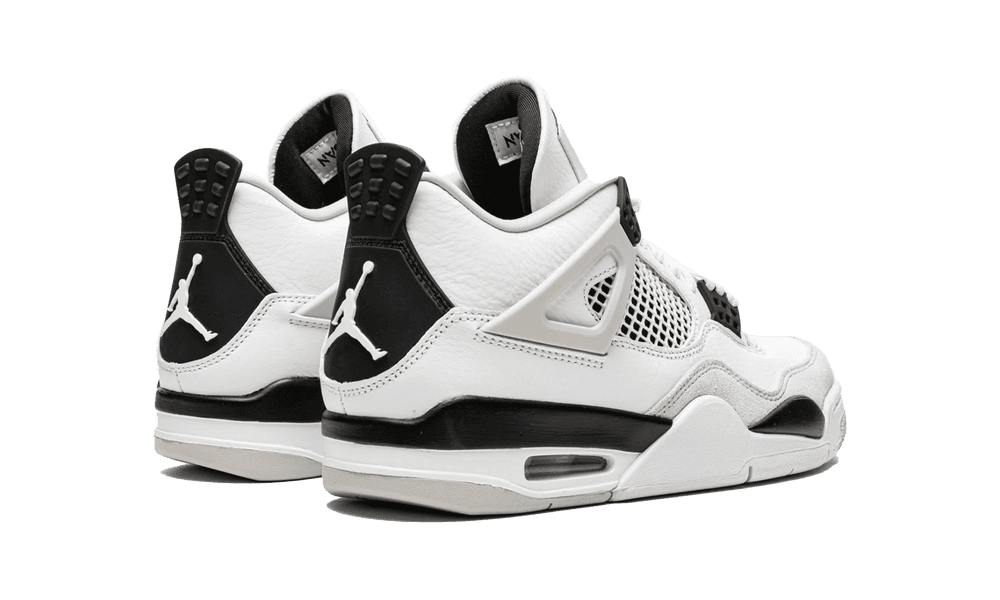 Jordan 4 Retro katonai fekete