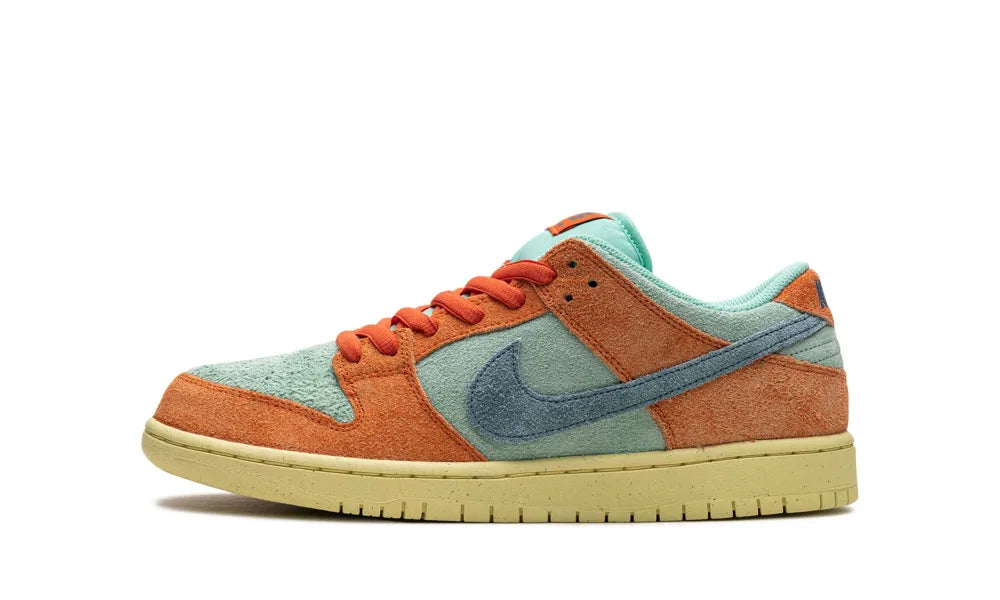 Nike SB Dunk Low Orange Emerald Rise